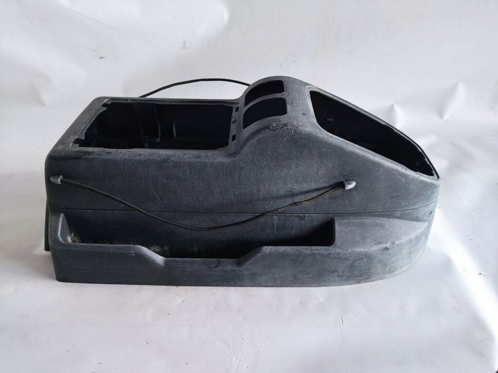 кожух рычага кпп б/у